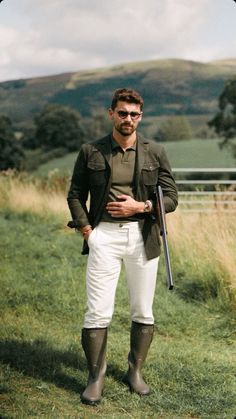 Countryside Outfit, Countryside Fashion, Boy Fits, Men Fashion Casual Outfits, Branding Photos, White Boys