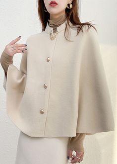 Short Sleeve High Collar Cape Coat, One Size Wool Cape, Oversized White Cape Outerwear, Elegant Beige Wool Cape, Beige Wool Cape Outerwear, Stand Collar Coat, Cape Fashion, Fall White, Early Spring Outfits