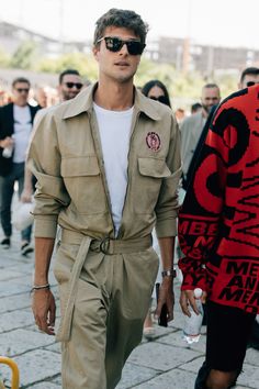 Milan Fashion Week Men, Jumpsuit Men, Mens Fashion Urban, Milano Fashion Week, The Best Street Style, Men Street, Best Street Style, Cool Street Fashion, Mens Fashion Trends