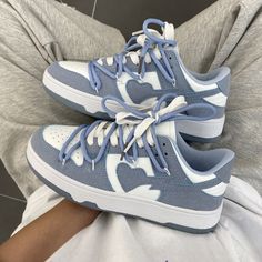 Skor Sneakers Nike, Designer Sneakers Women, Обувь Air Jordan, Buty Marki Nike, Boty Nike, Plateau Sneaker, Y2k Shoes, Dr Shoes