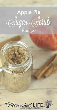 Apple Pie Sugar Scrub Recipe [from livingthenourishedlife.com] Skincare At Home, Sugar Scrub Homemade Recipe, Homemade Sugar Scrub, Ge Aldrig Upp, Diy Sugar Scrub Recipe, Homemade Skincare, Gift Ideas For Family, Sugar Scrub Homemade, Sugar Scrub Recipe