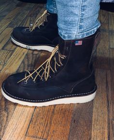 #bullrun #danner #workboots #brownboots #lightwashjeans #dannerboots #outfit Danner Boots, Bull Run, The Bull, Punch Out, Work Boot, Men's Apparel, Light Wash Jeans, Timberland Boots, Work Boots