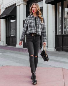 Plaid Jacket Outfit, Cropped Shacket, Comfy Travel Outfit, Keep It Cool, Slouched Boots, Chic Bags, Plaid Jacket, Knit Crop Top, Knit Crop