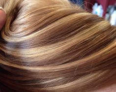 Blonde Base Color With Highlights, Hair Dye Color Chart, Streak Hair, Balayage Straight Hair, Skunk Hair, Blonde Highlights On Dark Hair, Color Hairstyles, Chunky Highlights