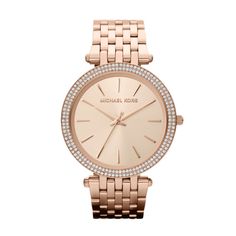 The Michael Kors Darci watch delivers glamorous style without going OTT. A pavé-embellished bezel offers glistening flair while the clean dial and rose gold-tone bracelet renders the watch exceptionally elegant. Perfect for day or night, this Michael Kors ladies' watch is a classic choice for discerning lovers of this world-favourite brand. Outlet Michael Kors, Watches Women Michael Kors, Ice Watch, Michael Kors Outlet, Gold Armband, Rose Gold Watch, Women's Watch, Handbags Michael Kors, Stainless Steel Watch