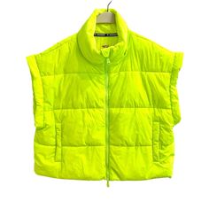 Free People In A Bubble Puffer Vest Size- Small Color- In Highlighter Brand New No Tag Highlights Water-Resistant Repels Water, Creating A Barrier From Wet Conditions To Keep You Dry. Oversized Fit Designed To Fit Oversized For An Effortless, Relaxed Look. Warmer Designed With Heavier Fills, Quilting, And Puffed Detailing To Keep You Cozy In The Colder Months. Puffer Vest Yellow, Highlighter Brands, A Barrier, Free People Jacket, Puffer Vest, Highlighter, Oversized Fits, Puffer, Quilting