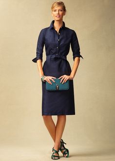 Talbots silk doupioni shirtdress. I love this, especially b/c the buttons do not go all the way down the skirt section of the dress (I totally have a problem with those that do). Navy Shirt Dress, Shirt Dress Outfit, Denim Shirt Dress, Look At You, Shirtdress, Work Fashion, Primavera Estate, Blue Dress, Work Outfit