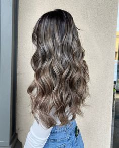 Black And Blonde Balayage Long Hair, Ashy Blonde Foils On Brown Hair, Silver Brown Balayage, Ash Foils On Dark Hair, Pretty Hair Highlights, Curly Hair Balayage Cool Tone, Blonde Ash Balayage On Dark Hair, Highlights And Lowlights For Brunettes Dark, Dark Brown Hair With Ombre Highlights