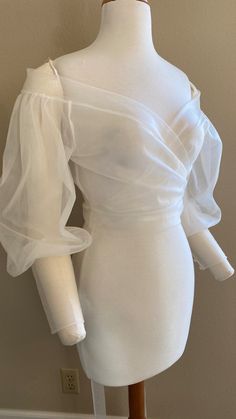 Wedding Dress Topper Bridal Topper off Shoulder Topper - Etsy Elegant Fitted Evening Veil, Elegant Fitted Tulle Veil, Elegant Tulle Fabric For Wedding Night, Off-shoulder Wedding Dress With Sheer Sleeves, Elegant Fitted Veil, Fitted Tulle Fabric For Wedding, White Fitted Veil For Formal Occasions, Formal Fitted White Veil, Elegant Fitted Sheer Veil