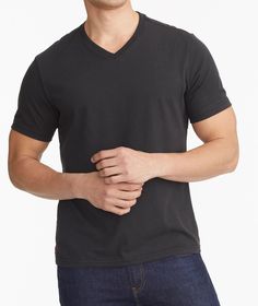 Ultrasoft V-Neck Tee Classic V-neck T-shirt With Relaxed Fit, Classic V-neck T-shirt In Relaxed Fit, Everyday Cotton V-neck T-shirt, Cotton V-neck T-shirt For Everyday, Sail Logo, Polo Tees, Slim Fit Men, Base Layer, Sport Coat