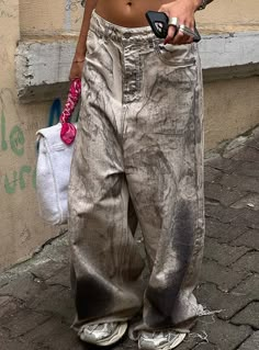 Graffiti Low Waist Wide Leg Jeans Faded Baggy Grunge Pants, Gray Relaxed Fit Grunge Bottoms, Gray Cotton Grunge Pants, Baggy Grunge Gray Bottoms, Faded Cotton Grunge Pants, Gray Grunge Cotton Pants, Baggy Gray Grunge Bottoms, Baggy Gray Grunge Jeans, Gray Baggy Grunge Jeans