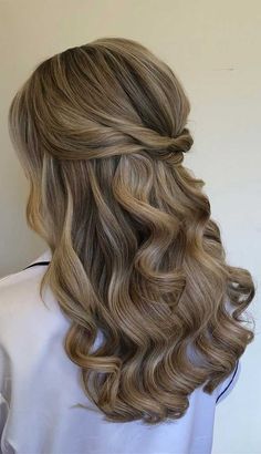 Bridesmaid Hair Inspo, Rustic Wedding Theme, Wedding Hair Half, Bridesmaid Hair Makeup, Half Up Half Down Hairstyles, Prom Hair Down