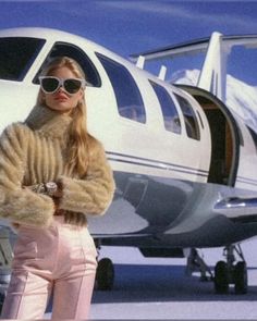 Private Jet Travel, Ski Bunnies, Wife Style, Ski Outfit, Classy Aesthetic, The New Wave, Dream Lifestyle, Winter Aesthetic