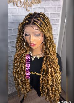 Fertig versandfertige Lox ,Faux Locs, Rasta Loks, Dread locs, Dreadlocks, Loks, Pixie locs, Rihanna Jumbo locs, geflochtene Perücken Material: Hochwertige Loksverlängerung Lace typ: Echthaar volle spitze perücke Länge 66 - 72 cm Haartyp: BASE-Haar ist weiches transparentes Schweizer Spitzen-Menschenhaar. Perückenkonstruktion: klebstofffrei Gratis Perückenzubehör & Pflegetipps Perücke hat Gummiband & extra Schlaufe Farbe 27 in locs Flechtfarben Basishaarfarbe: vorgebleichter natürlicher Knoten Fa Pixie Locs, Distress Locs, Jumbo Locs, Rasta Locs, Black Women Dreadlocks, Base Hair Color, Braiding Extensions, Wig Construction, Faux Locs Wig