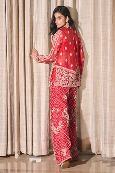 Red kurta with dori, zari, sequin, cutdana embroidery in checkered pattern on scallop border. Paired with flared pant and bustier. - Aza Fashions Cutdana Embroidery, Jayanti Reddy, Rhea Kapoor, Red Kurta, Mira Rajput, Sanya Malhotra, Scallop Border, Parineeti Chopra, Women Kurta