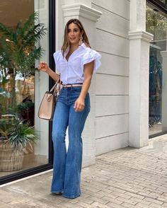 Jeans Outfit For Work, Casual Oufits, Wide Leg Jeans Outfit, Best Winter Outfits, Classic Style Outfits, Spring Work Outfits, Spring Outfits Women