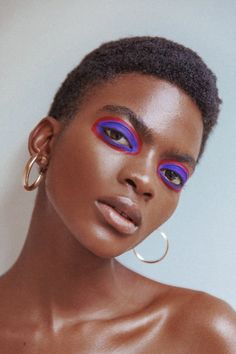 Aubé Jolicoeur backstage at Sies Marjan Fall / Winter 2018 Photography by Tom Newton for Into The Gloss Colorful Make Up, Trans Makeup, Sies Marjan, Red Makeup, Beauty Shoot, Beauty Portrait, Editorial Makeup