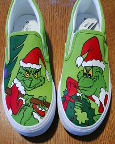 Grinch Shoes Diy, Grinch Shoes, Christmas Cubicle, Canvas Shoes Diy, Cubicle Decorations, Grinch Ideas, Christmas Cubicle Decorations, Grinch Decor