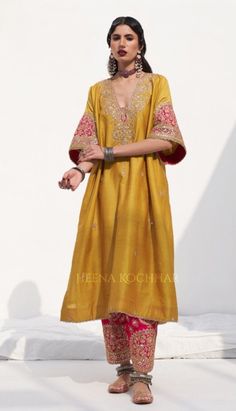 Stitching Ideas, Casual Indian Fashion, Pakistani Fancy Dresses, Pakistani Dresses Casual, Indian Dresses Traditional, Traditional Indian Outfits, Dress Design Patterns, Designer Party Wear Dresses, Designer Dresses Casual