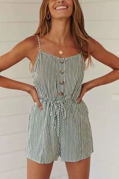 Play-suits or rompers are a summer staple. I love pieces that can be worn multiple ways, and that are fresh, easy to style and relax to wear around the house, to stroll down the beach or enjoy a summer Barbecue. #Simple #Summer #Style Jumpsuit Backless, Black Backless Jumpsuits, Looks Adidas, Jumpsuit Denim, Jumpsuit Long, Rompers Womens Jumpsuit, Backless Jumpsuit, Lace Jumpsuit, Strapless Romper