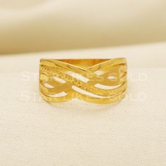 This handcrafted gold ring is designed to be both timeless and versatile. With its sleek lines and polished finish, it adds a touch of sophistication to any outfit. Perfect for daily wear or special occasions, it's a true staple for any jewelry collection. 22k Gold  Ring Metal is Real Gold Purity is 22kt  Weight is 2.7 grams approx Ring Size is 7 US  Max width is 0.9 cm approx ,  Please feel free to ask if you have any query. Return and cancellation-  a 20% restocking fees will be deducted for c 22k Gold Ring, Handmade Gold Ring, Minimalist Gifts, Ring Metal, Ring Jewelry, 22k Gold, Gold Style, Metal Rings, Real Gold