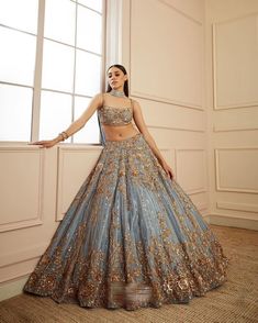 Blue Sabyasachi Bridal Net Sequins Lehnga Choli Bridesmaid Wedding Party Ghaghra Orang India, Latest Bridal Lehenga, Sabyasachi Lehenga, Indian Outfits Lehenga, Indian Bride Outfits, Gaun Fashion, Blue Lehenga