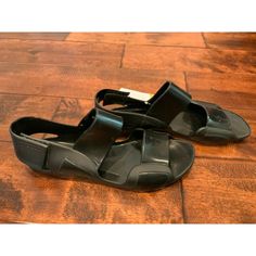 Reposhing This Item I Purchased From @Alden_garrett. Loved It, But Ready To Rotate For Something New. Questions? Leave A Comment Below! Marni Shoes, Marni Sandals, Strappy Sandals, Jelly, Women's Shoes Sandals, Shoes Sandals, Sandals, Women Shoes, Women Shopping