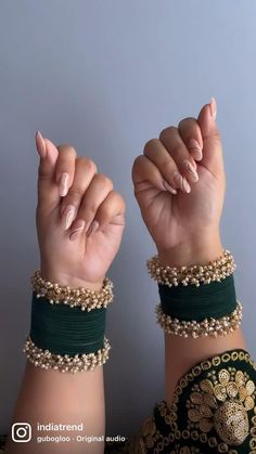 Fabric Bangles, Wedding Jewellery Designs, Silk Thread Bangles Design, Bridal Jewellery Inspiration, Bridal Chura, Diy Fabric Jewellery, Bridal Jewelry Vintage