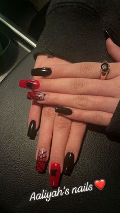 Spider Man Nails Red And Black, Spiderman Short Nails Design, Red Spider Man Nails, Nails Acrylic Coffin Spiderman, Spider Man Nails Acrylic Simple, Spider Men Nails, Spider Man Acrylic Nails Coffin, Spider Man Nails Ideas, Spiderman Nails Coffin