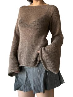 Model wearing the brown Y2K Knit Flared-Sleeve Sweater Backless Sweater, Flare Long Sleeve, Bell Sleeve Sweater, Round Neck Sweaters, Carrie Bradshaw, 가을 패션, Look Casual, Casual Pullover, Casual Look