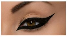 Eye liner Cat Eye Eyeliner, Dramatic Eyeliner, Eyeliner Techniques, How To Do Eyeliner, Eyeliner Hacks, Eyeliner Styles