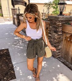 Summer Shorts Outfits, Shorts Outfit, Summer Fashion Trends, Cute Summer Outfits, Stitch Fix Style, Casual Summer Outfits, Ladies Dress Design, Fashion Mode