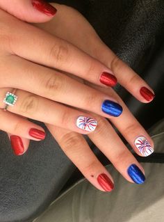 Red White And Blue Nails Fireworks, White July 4th Nails, Fourth Of July Fireworks Nails, Sns 4th Of July Nails, Red White Blue Firework Nails, Red White And Blue Nails Glitter, Red White And Blue Pedicure Ideas, Glitter Red White And Blue Nails