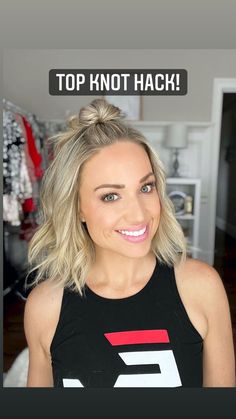 mandysims on Instagram: Easiest way to jazz up your do? A cute topknot and curl refresh! Have you seen this claw hack? …I’m kinda obsessed ♥️!! PS, my tried-and-… Topknot Bun, Curl Refresh, Short Hair Top Knot, Bun Hairdo, Half Updo Hairstyles, 2023 Ideas, Top Bun, Gorgeous Hairstyles, Curly Hair Updo