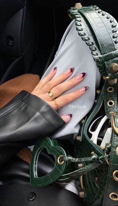 — bellatrix black aesthetic F1 Nails, Angela Core, Shellac Nails Fall, Paznokcie Hello Kitty, Kutek Disney, Unghie Sfumate, Pumpkin Nails, October Nails, Nagel Tips