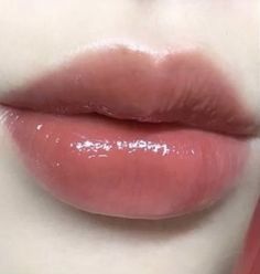 Lips Gloss, Nice Lips, Portraiture Drawing, Long Blonde, Long Blonde Hair, Pinterest Board, Glow Up?, Beauty Tips, Lip Gloss