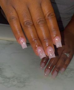 @𝗉𝗂𝗇𝗌𝖿𝗋𝗈𝗆𝖼𝖾𝖼𝖾👸🏾🖤 Short Square Acrylic Nails Marble, Acrylic Overlay Nails Medium, Tapper Square Acrylic Nails Short, Nails Short Black Women, Short Square Acrylic Nails Designs Spring, Ombre Short Nails Acrylic, Nude Overlay Nails, Short Baddie Nails Acrylic, Short Extra Nails