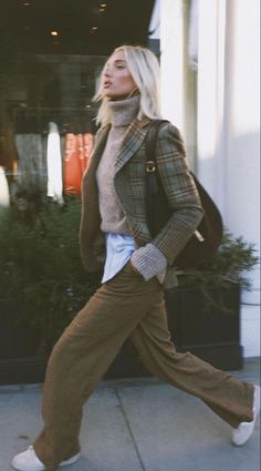 Elsa Hosk Street Style, Elsa Hosk Outfits, Scandi Fashion, Model Street Style, Scandinavian Fashion, Street Style Paris