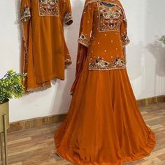 Lehnga Kurti Designs Latest Punjabi, Jaggo Outfit Punjabi Suit Party Wear, Jaggo Outfit Punjabi, Punjabi Wedding Outfits, Designer Suits For Wedding, Suit Neck Designs, Simple Lehenga, Punjabi Outfits, Lehenga Designs Simple