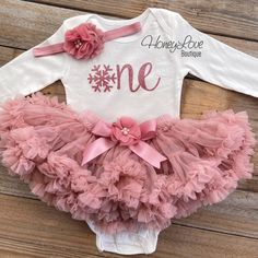 Baby Girl 1st Birthday Outfit Rose Gold Silver Glitter - Etsy Winter First Birthday Themes Girl, Winter Onederland Party Girl Outfit, Winter Onderland Birthday Girl, January 1st Birthday Girl, Baby Girl First Birthday Theme Winter, Winter One Derland First Birthday Girl, First Birthday Girl Winter