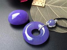 Jade Jewelry Design, Ruby Jewelry Ring, Jade Accessories, Purple Jade, Ruby Jewelry, Jade Carving, Jewelry Design Necklace, Jade Jewelry