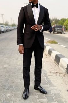 Black Men Wedding Attire, Black Wedding Suit Groom, Black Tuxedo Wedding, Men Suit Wedding, Wedding Suits Men Black, Tuxedo Wedding Suit, Jeans Wedding, Best Wedding Suits, Wedding Groomsmen Attire