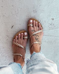 Handmade Gold Barefoot Sandals For Vacation, Gold Bohemian Open Toe Sandals, Gold Toe Ring Sandals For Beach, Gold Leather Sandals For Festival, Bohemian Gold Sandals For Festival, Gold Bohemian Sandals For Festival, Gold Toe Ring Sandals With Single Strap For Festival, Gold Toe Ring Sandals For Festival, Gold Adjustable Bohemian Sandals