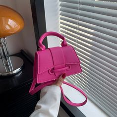 Style: Street Trend Material: PU Fashion Element: Sewing Line Suitcase shape: Horizontal square Closure Type: Package cover type Occasion: Daily Matching Compact Bag, Phone Purse, Bag Trends, Mini Crossbody Bag, Mini Crossbody, Square Bag, Candy Colors, Purses And Handbags, Minion