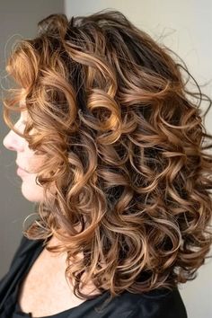 Voluminous chestnut curls curly hairstyle. Modern Curly Hairstyles, Mole Meaning, Permed Hair, Curly Styles