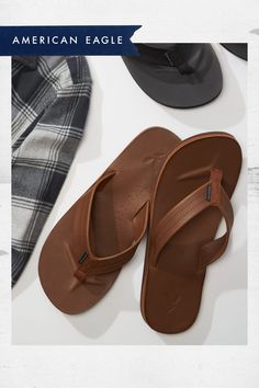 Leather upper & footbed/'American Eagle' logo tag/Round toe Outdoor Leather Flip Flops With Textured Footbed, Casual Leather Flip Flops For Everyday Use, Casual Brown Flip Flops For Everyday, Casual Everyday Brown Flip Flops, Brown Leather Footbed Flip Flops For Outdoor, Brown Slip-resistant Synthetic Sandals, Brown Flip Flops With Removable Insole For Everyday, Classic Brown Flip Flops With Leather Footbed, Brown Leather Flip Flops For Outdoor