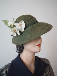 Green 1940s straw hat with flower decoration. Such a beautiful and a bit sun faded shade of green Worn tilted so it's flexible in size. Also there is a ribbon to help attach the hat to the hair/head. Will be shipped in a hard box of course. Old Hollywood Movie, Hollywood Movie, Beautiful Flower, Straw Hat, Old Hollywood, Shades Of Green, Flower Decorations, Movie Stars, Fedora