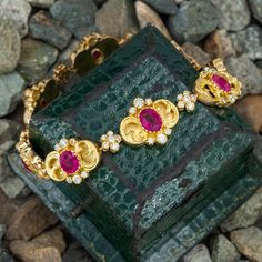 Box Clasp, Ruby Diamond, Natural Ruby, Vintage Bracelets, Round Brilliant Cut Diamond, Brilliant Cut Diamond, Bezel Setting, Estate Jewelry, Floral Motif