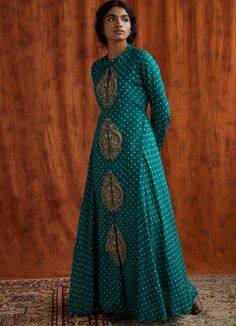 Teal Green Bandhni Embroidered Anarkali Gown Pink City by Sarika - Fabilicious Fashion Bandhani Gown, Bandhani Dress Pattern, Embroidered Peacock, Suits 2023, Peacock Motif, Bandhani Print, Bandhani Dress, Motif Embroidery, Heavy Dresses