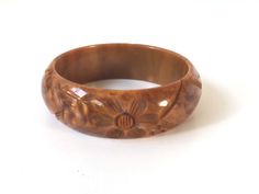 Vintage bakelite bangle bracelet, Marbled brown, Simichrome test ok, It is in very good general condition, Inner diameter: 6.5 cm, width: 2.3 cm, For photos or additional information, do not hesitate to contact me. Careful shipping. Vintage bakelite bracelet, bangle, Marbled brown, Simichrome test ok, It is in very good general condition, Inner diameter: 6.5cm, width: 2.3cm, For photos or additional information, do not hesitate to contact me. Careful shipping. Handmade Bakelite Bangle Bracelet, Handmade Vintage Bronze Bangle, Vintage Handmade Red Bangle, Brown Bakelite Jewelry Gift, Brown Bakelite Bangle Bracelet, Bakelite Bracelets, Bakelite Bangles, Vintage Bakelite, Bracelet Bangle